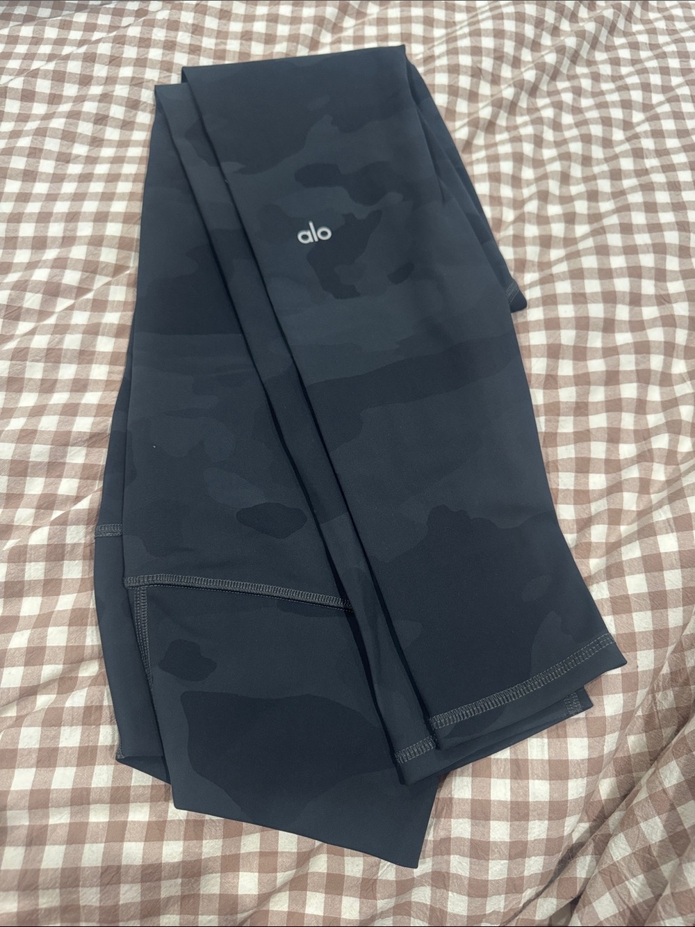 ALO Yoga Black Camo Leggings